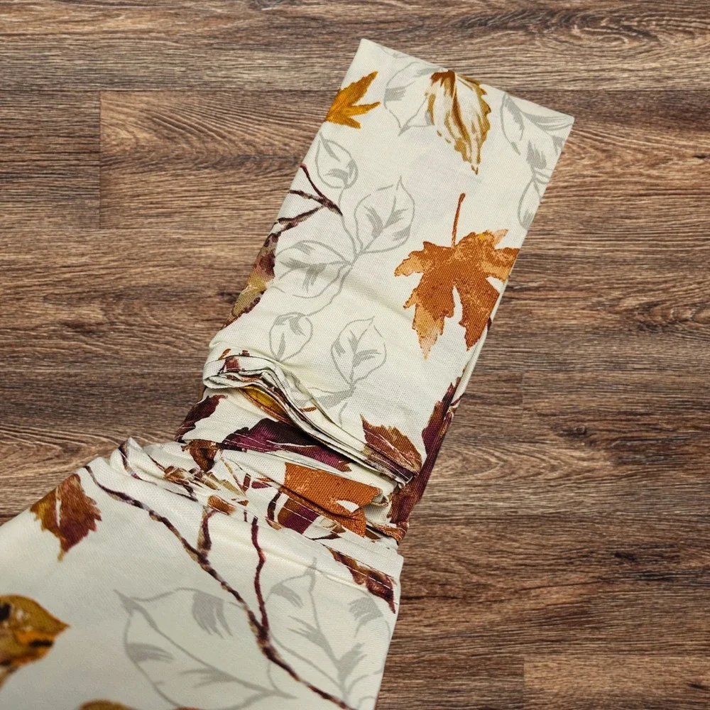 Cynthia Rowley 4 Pc Dining Napkins 20 x 20 - Falling Leaves - Cotton